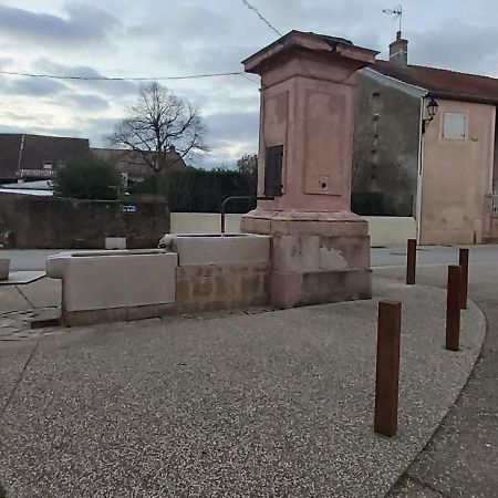 Le Gite Et Puits C'Est Tout Préty Eksteriør bilde